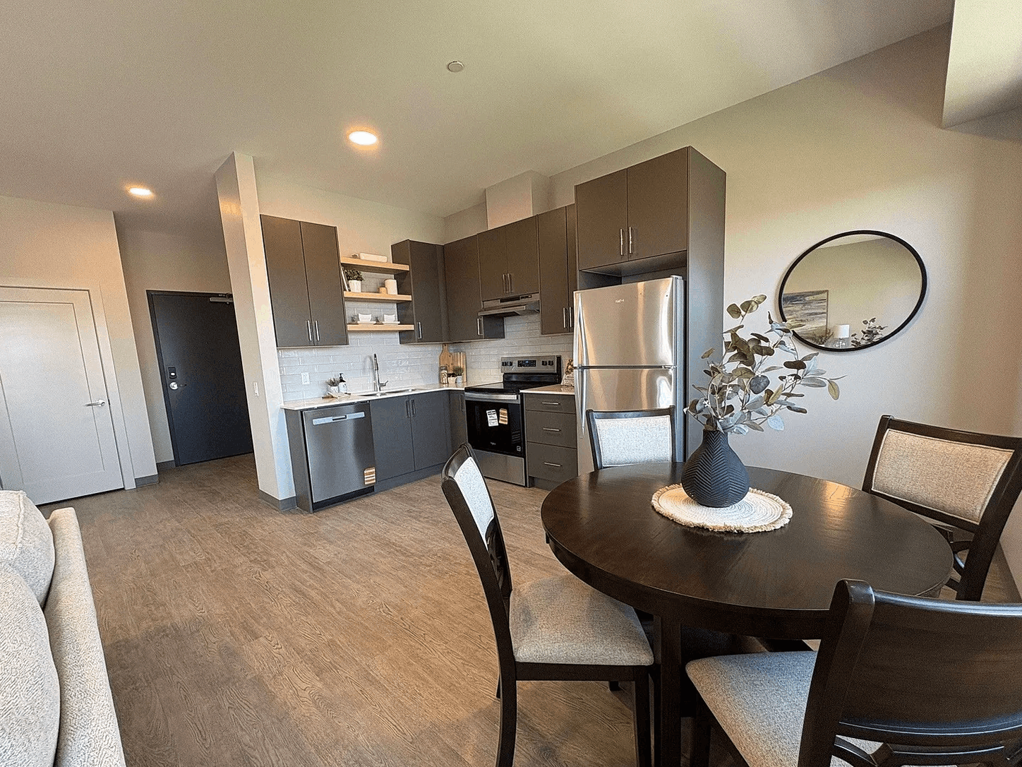 195 Dufferin